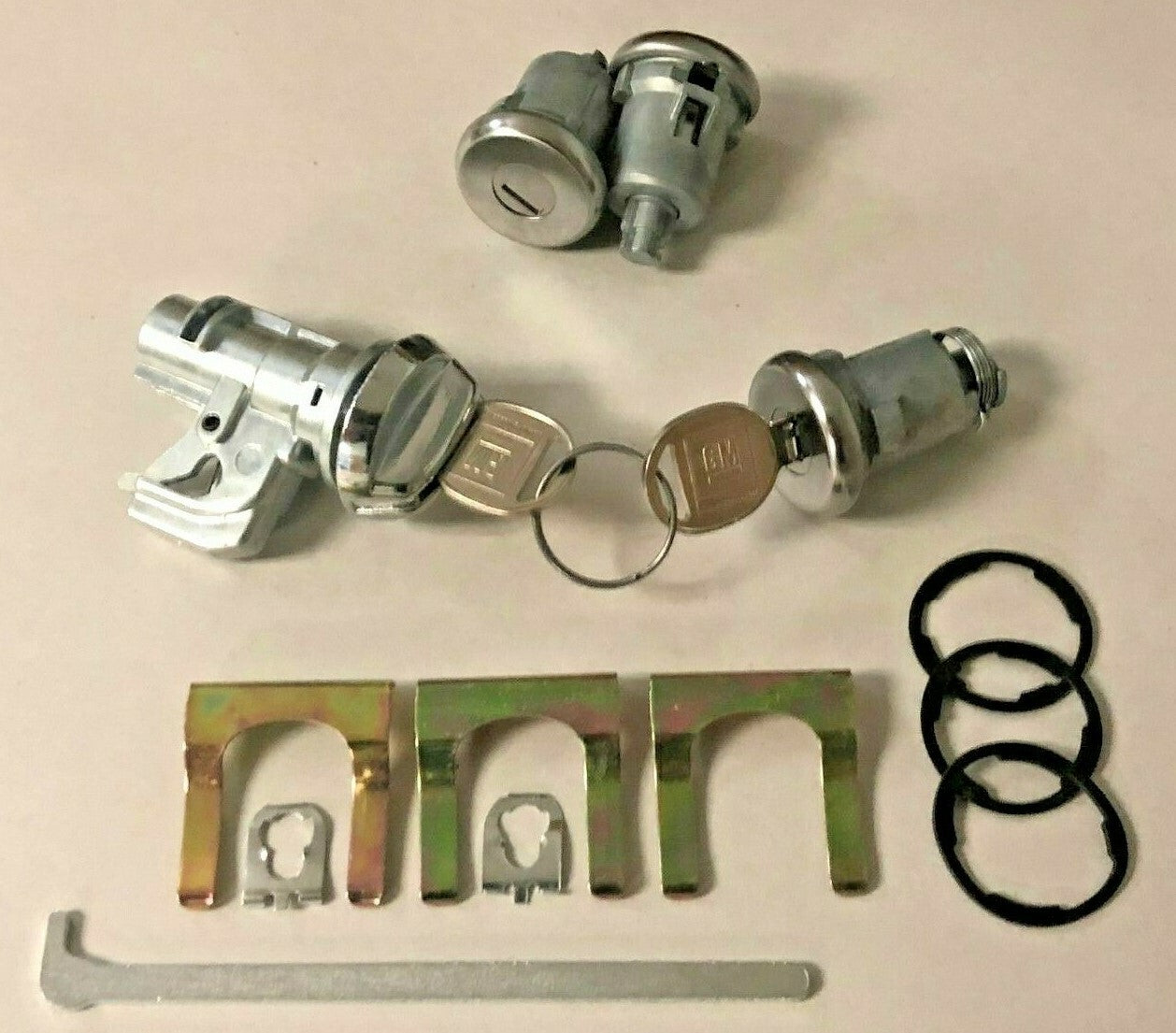 Door, Trunk, and Glove Compartment Lock Set with GM Keys – Fits 1971–1976 Pontiac and 1972–1976 Chevrolet Full-Size Models