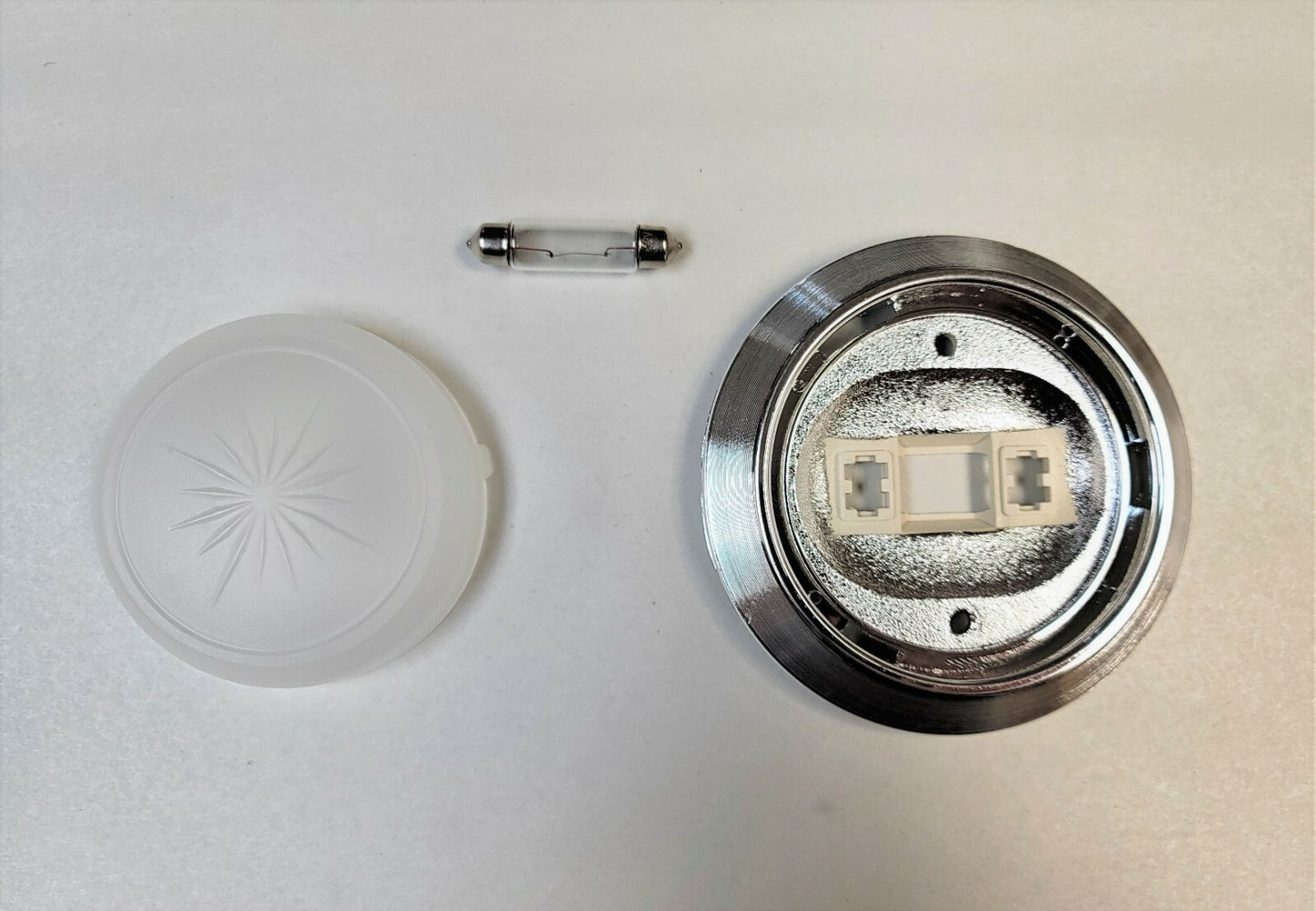 Interior Rear Dome Lamp Base, Lens & Bulb