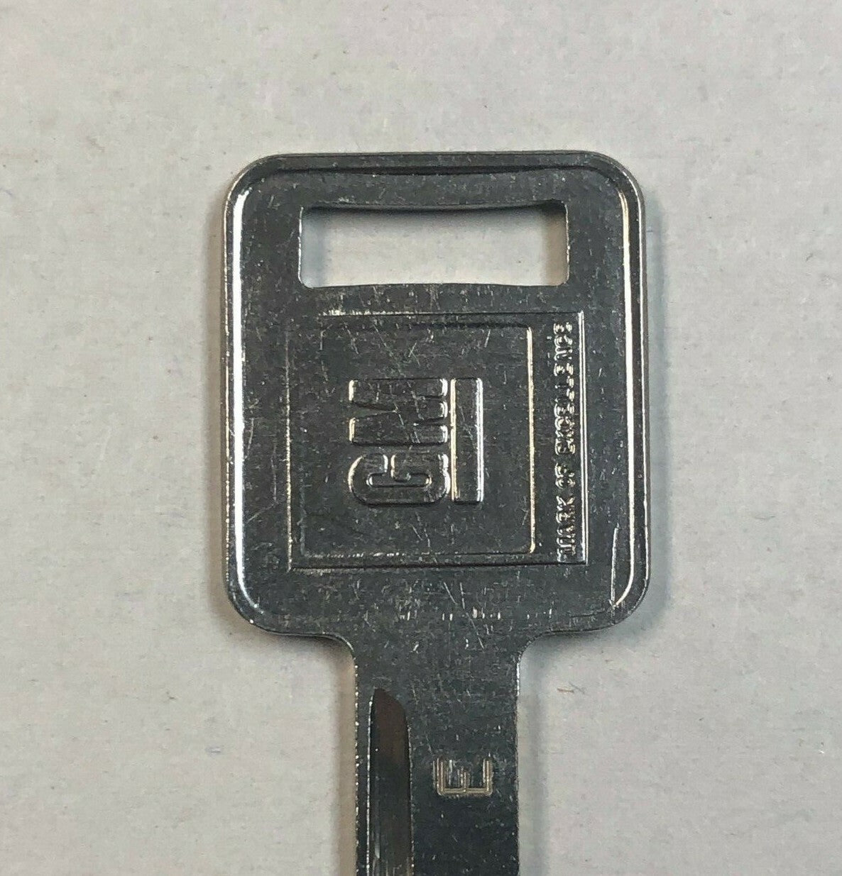 Ignition, Door, Rear Barn Door, and Glove Compartment Lock Set with GM Keys – Fits 1967–1972 Chevrolet Suburban