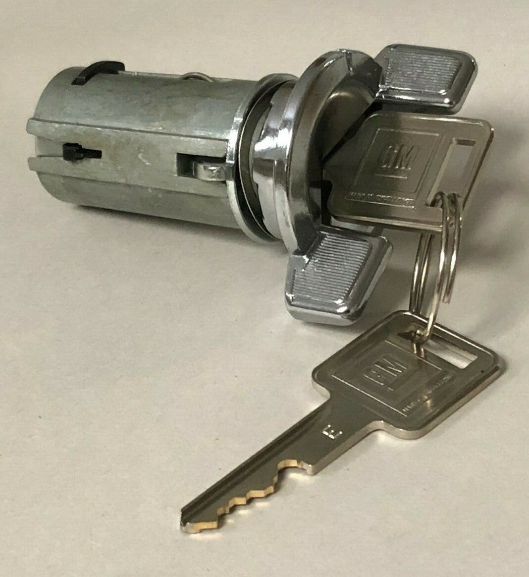 Complete OE-Style Lock Set with GM Square and Oval Keys – Fits 1972–1973 Chevrolet Full-Size Passenger Cars (Except Wagon)