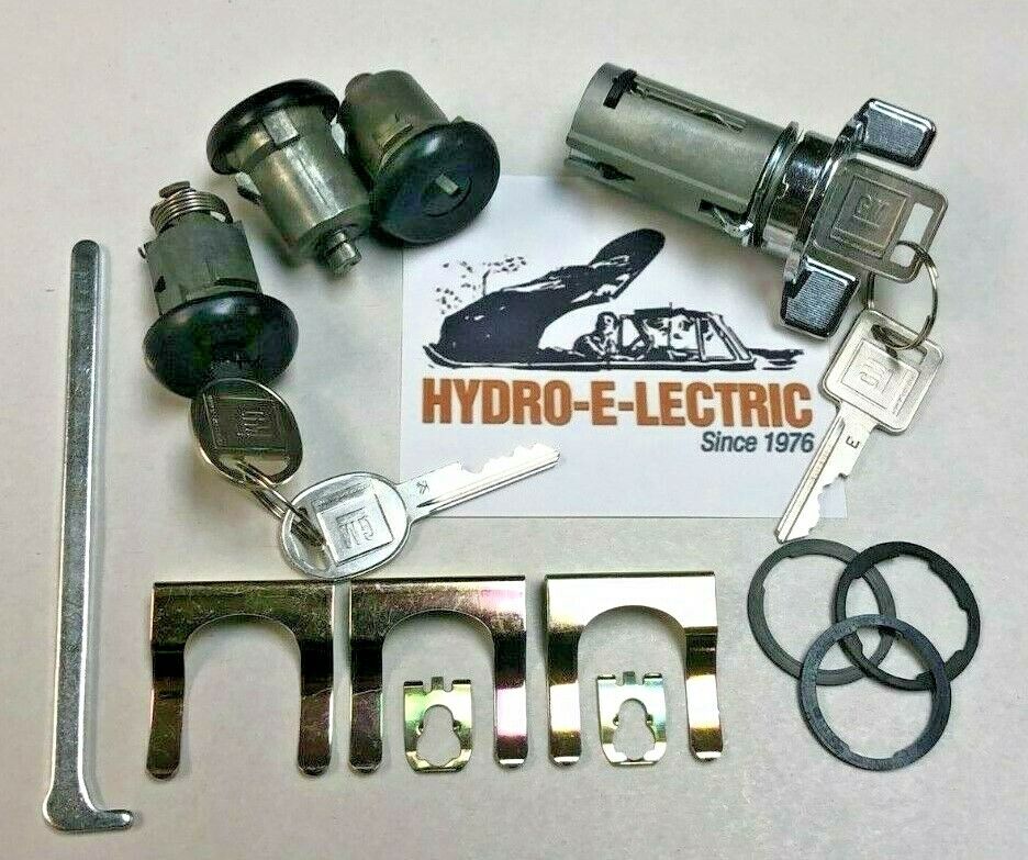 Black Door and Trunk Lock Set with Chrome Ignition and Keys, PY135B + PY102B
